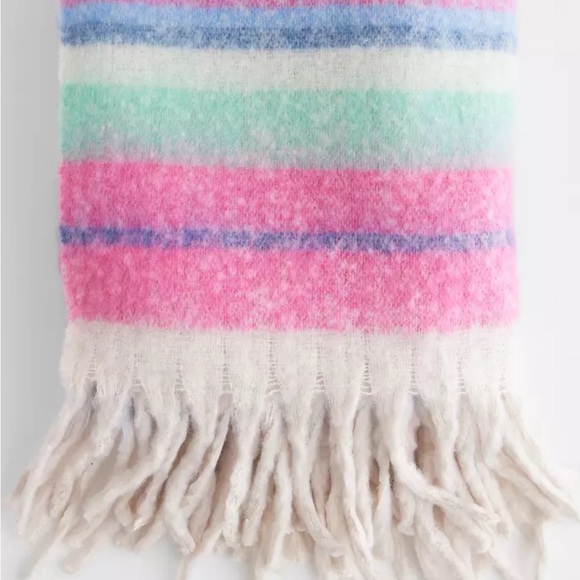 Free People cozy and super soft blanket